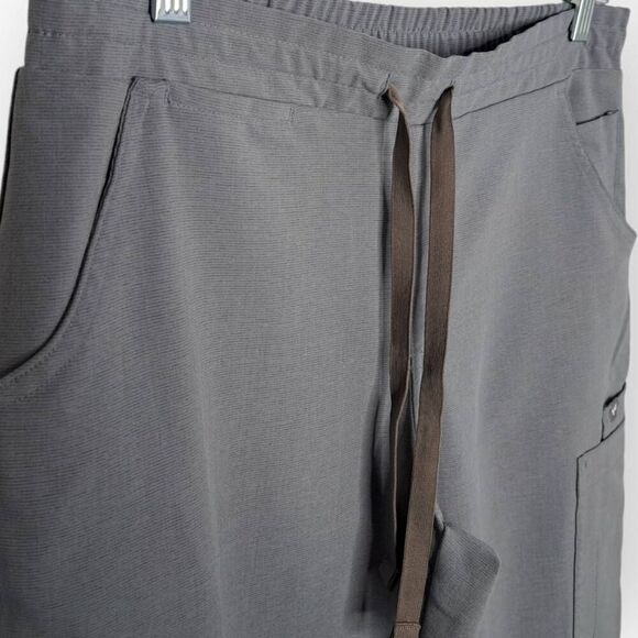 Figs Women's Yola Skinny Scrub Pants Space Grey Size Small - Picture 2 of 7